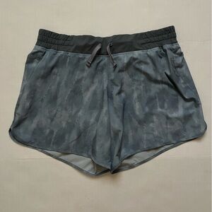 Patagonia Nine Trails women’s shorts blue gray size small